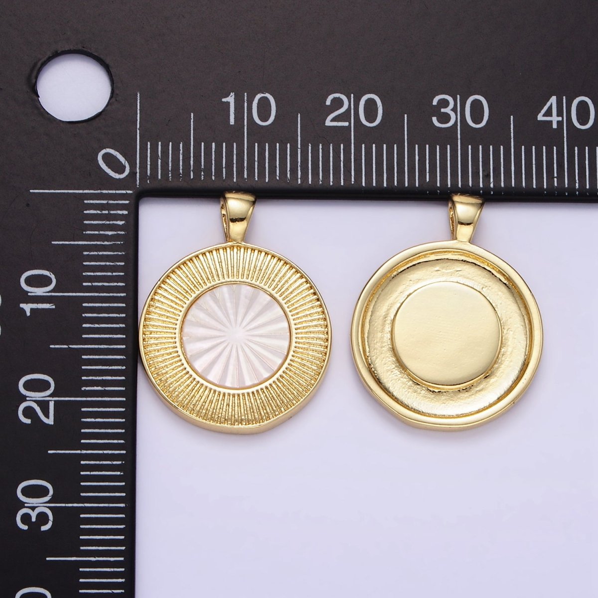 24K Gold plated Shell Pearl Sunburst Bezel Round Pendant | AA1335 - DLUXCA