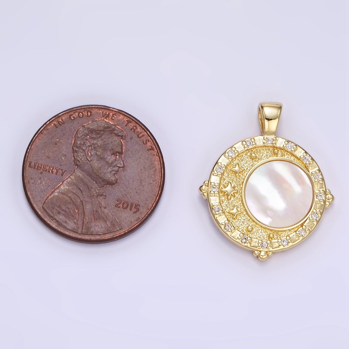 24K Gold plated Shell Pearl Triple Celestial Star Hammered Pendant | AA1342 - DLUXCA