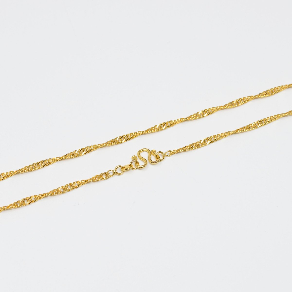 24K Gold plated Singapore Chain Necklace, 2.5mm 20 inches Long Yellow Gold Singapore Necklace w/ W Clasps | CN-988 Clearance Pricing - DLUXCA