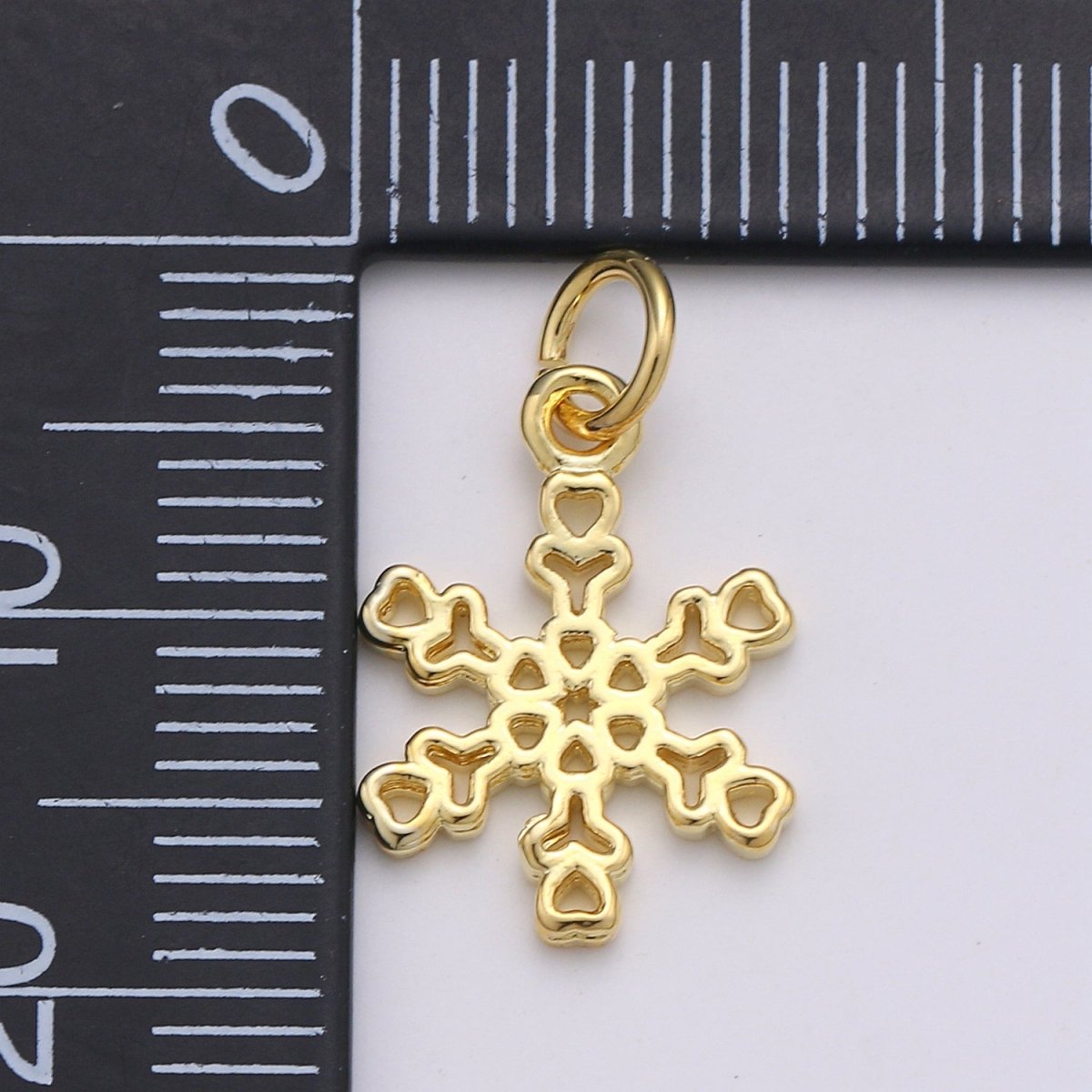 24K Gold plated Snowflake Charm E-015 - DLUXCA