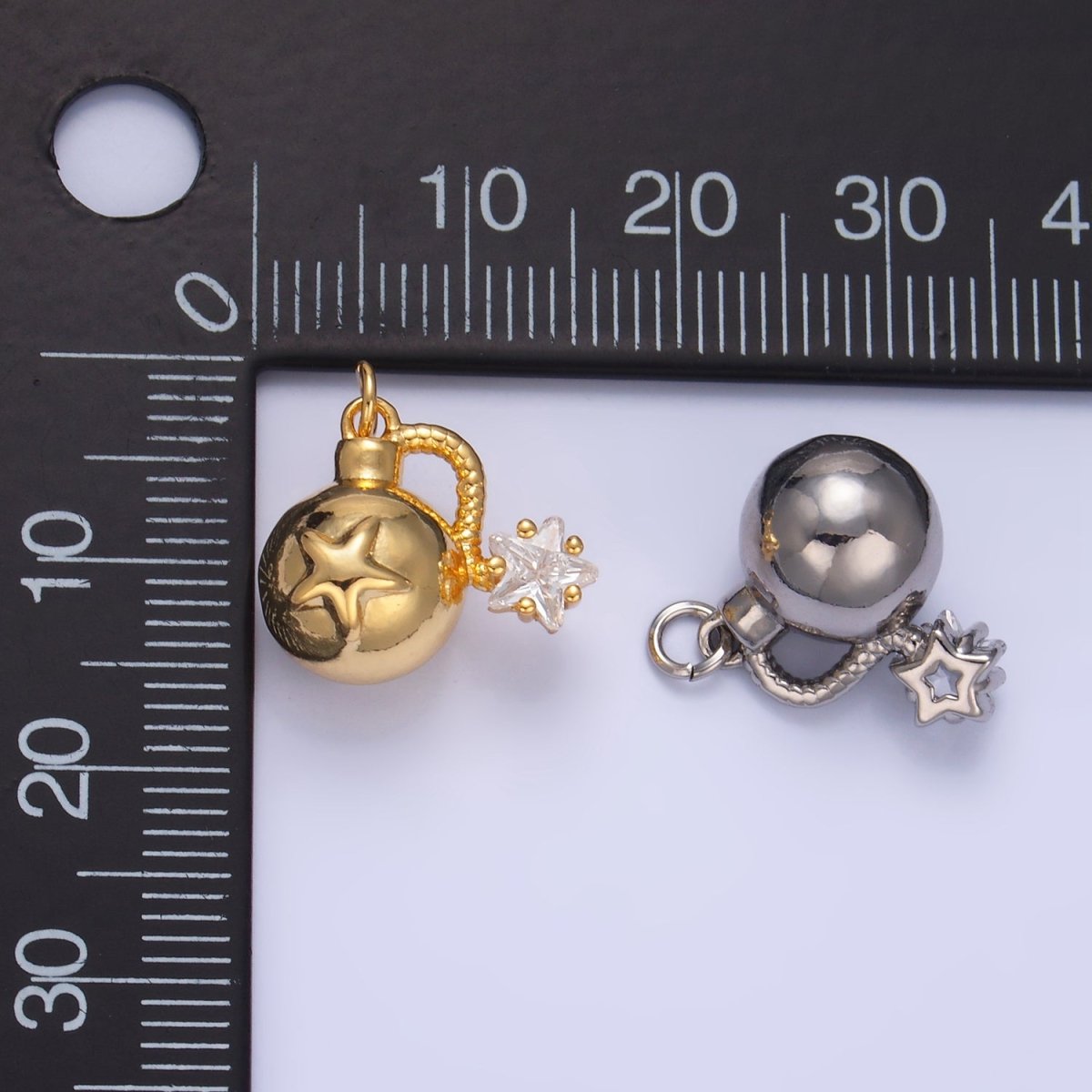 24K Gold plated Star CZ Explosion Multidimensional 3D Charm in Gold & Silver | W137 - DLUXCA