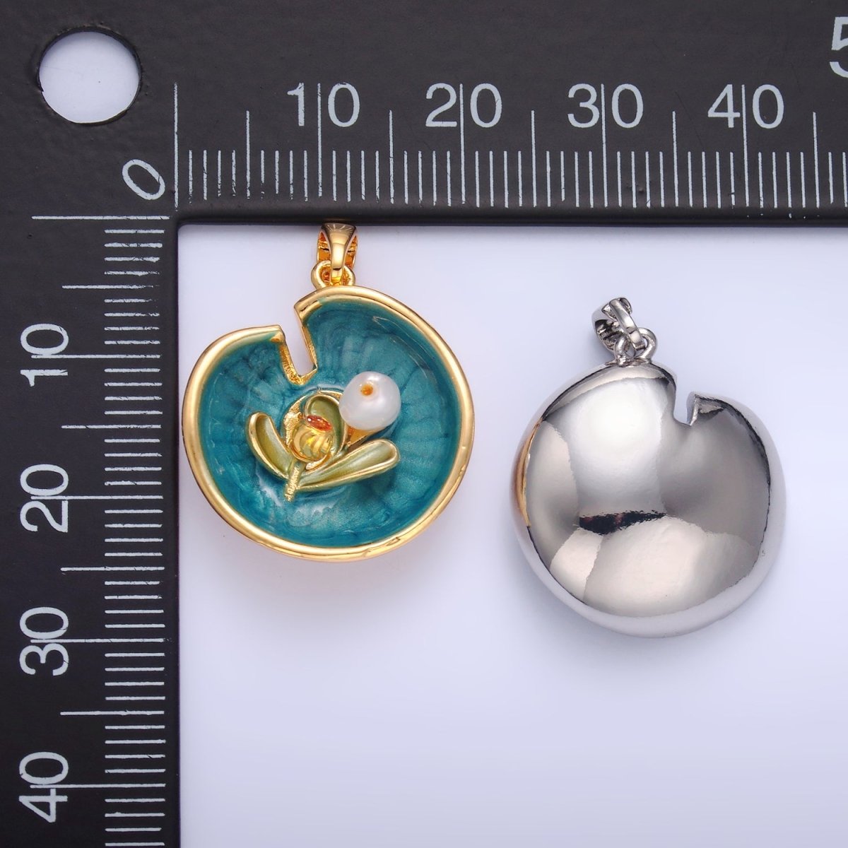 24K Gold plated Water Lily Flower Arrangement Pearl Enamel Charm in Gold & Silver | AA1424 - DLUXCA