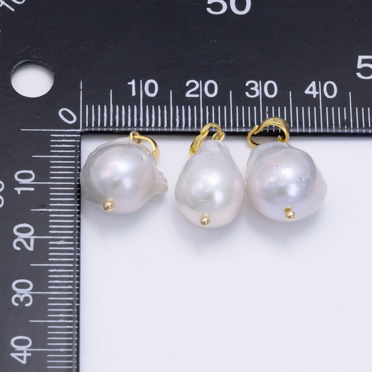 24K Gold plated White Baroque Freshwater Pearl Pendant | P1885 - DLUXCA
