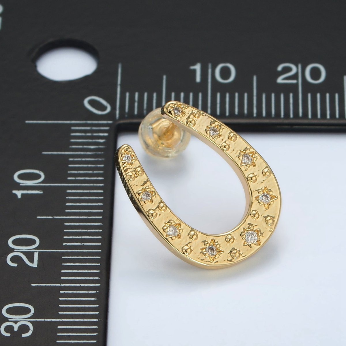 ALI -24K  Horse Shoe Charm CZ Stud Earrings Q-102