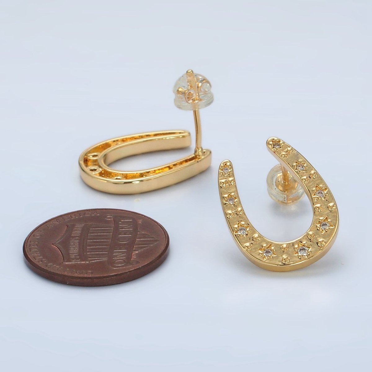 ALI -24K  Horse Shoe Charm CZ Stud Earrings Q-102