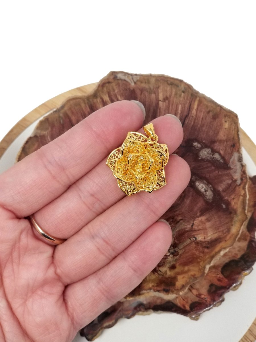 3D Rose Charm Flower Pendant in 24k Gold plated Jewelry Supplies Filigree Rose Pendant H-838 - DLUXCA