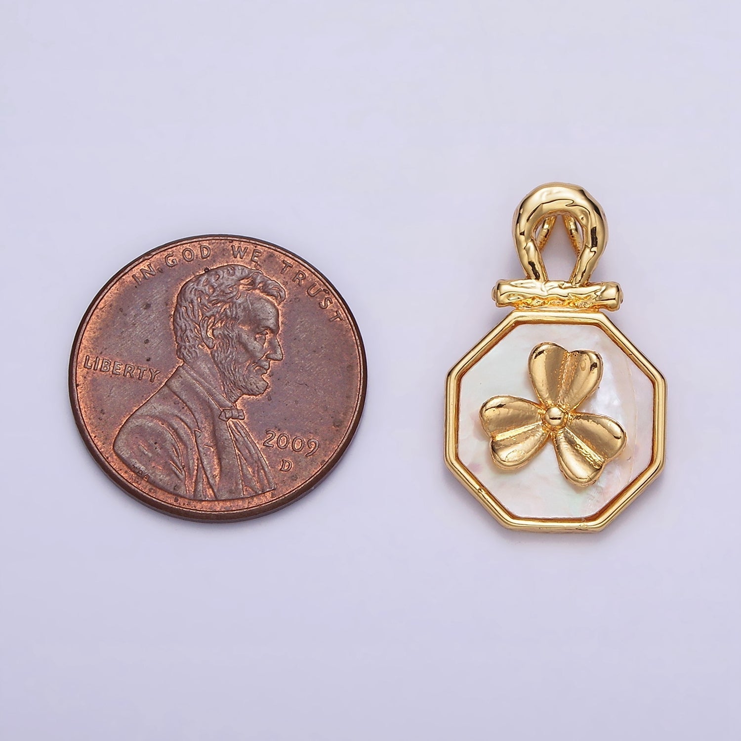 24K Gold plated Clover Shell Pearl Molten Bail Hexagonal Pendant | AA604 - DLUXCA