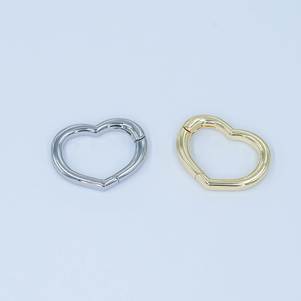 24K Gold plated 14.8mm Minimalist Heart Push Gate Finding in Gold & Silver | Z1136