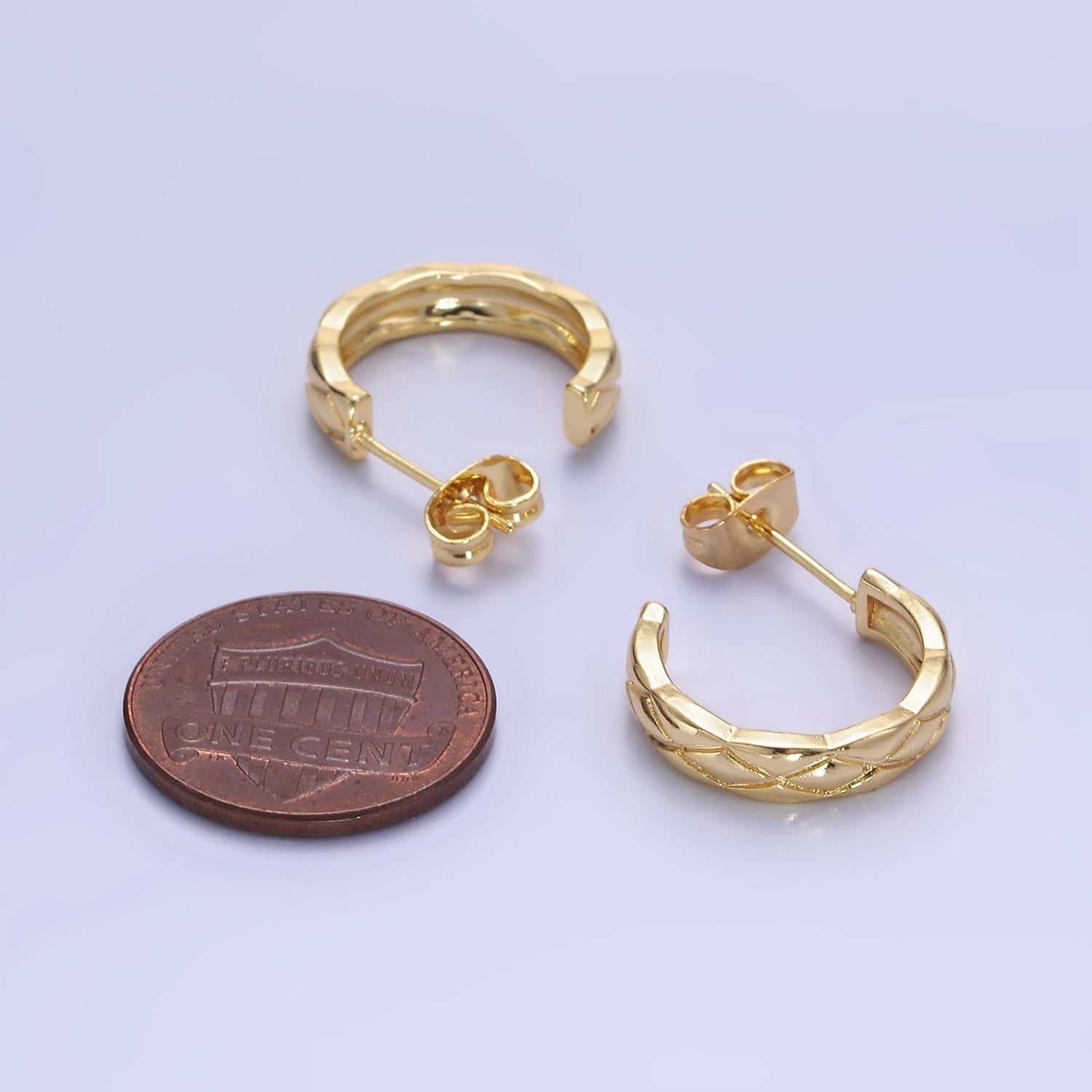 14K Gold plated 20mm Quilted C-Shaped Hoop Earrings in Gold & Silver | AB1334 AB1335