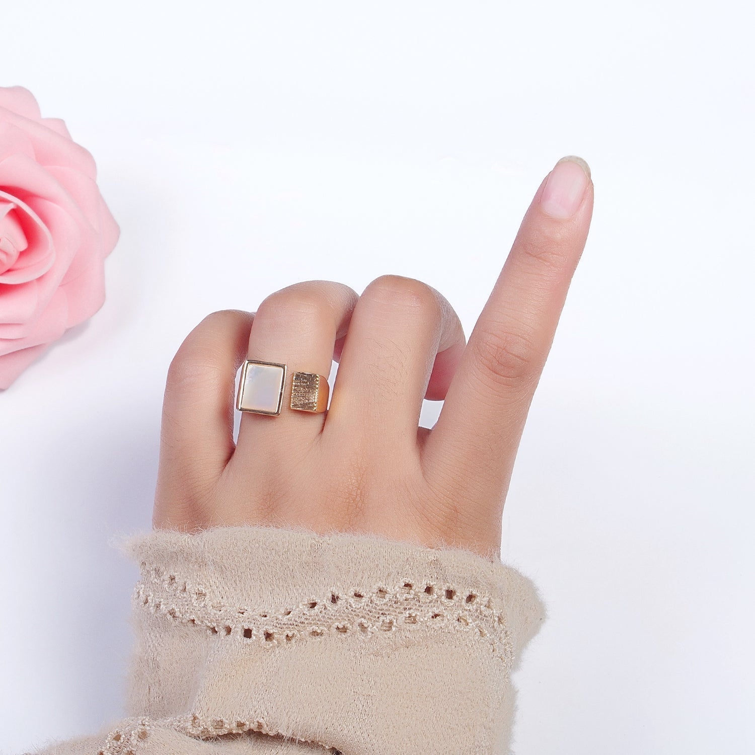 16K Gold plated Double Square Rectangular Textured Pearl Ring O-240