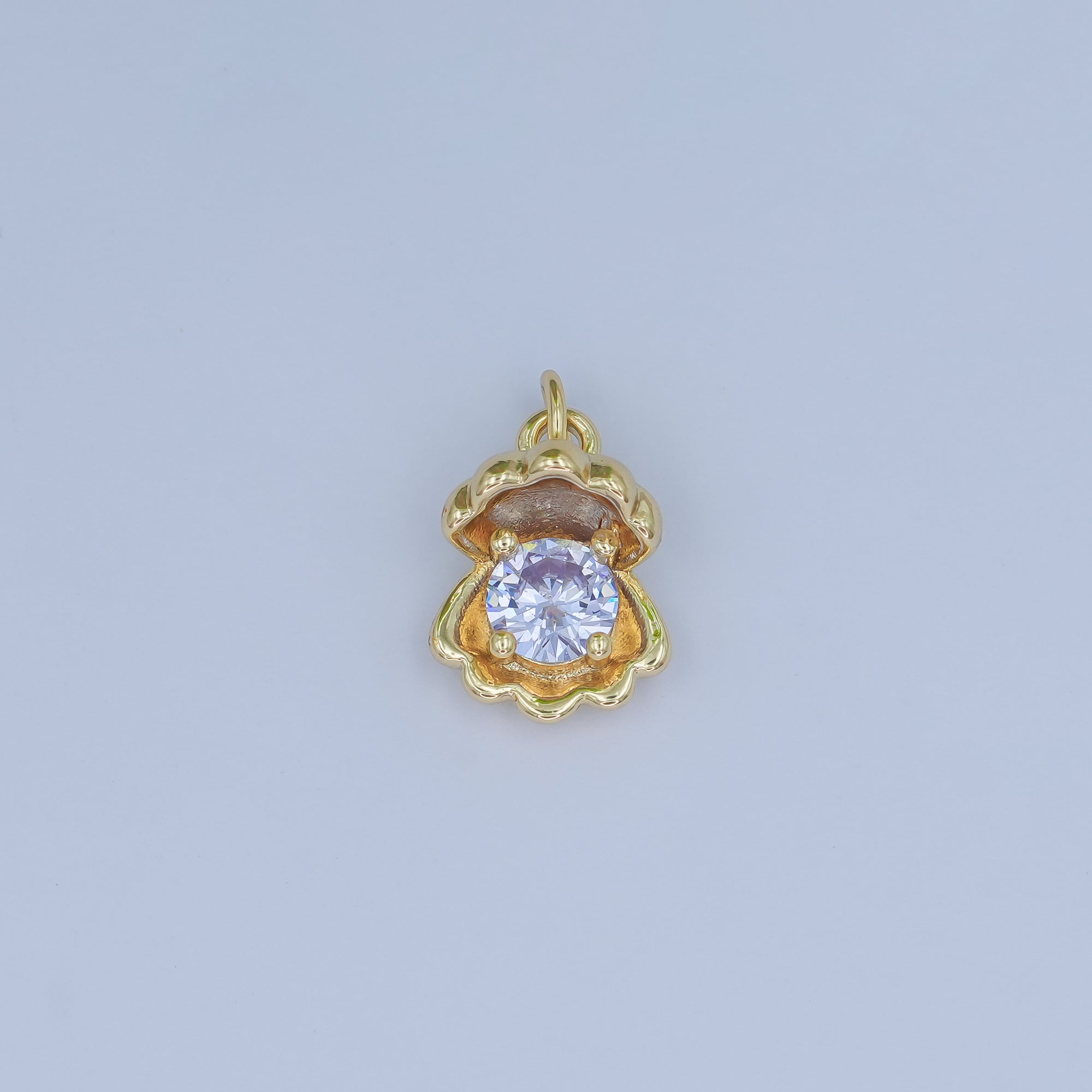 24K Gold plated 14.5mm CZ Sea Shell Clam 3D Multidimensional Charm | N033