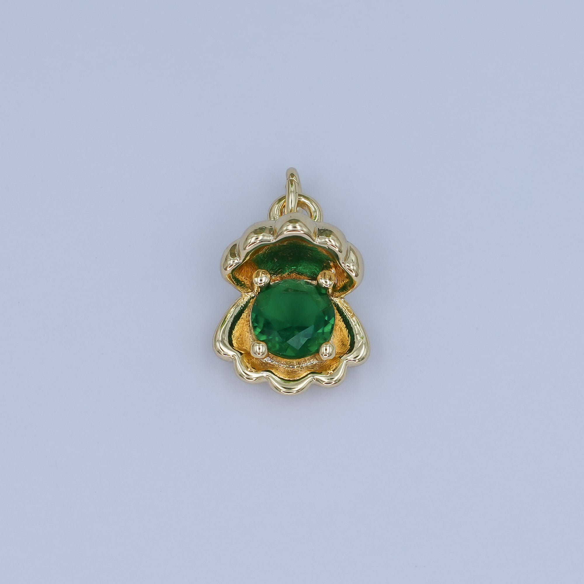 24K Gold plated 14.5mm CZ Sea Shell Clam 3D Multidimensional Charm | N033