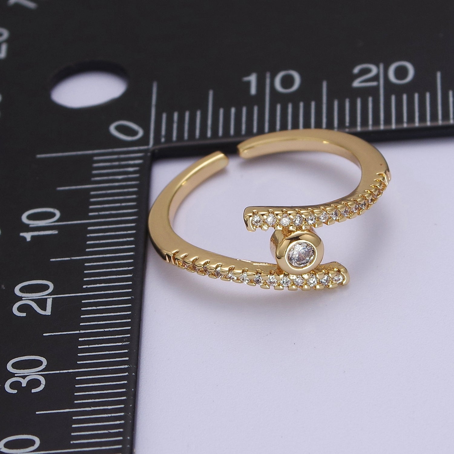 Round Bezel Set Cubic Zirconia Gold plated Band For Stackable Jewelry S-537 - DLUXCA