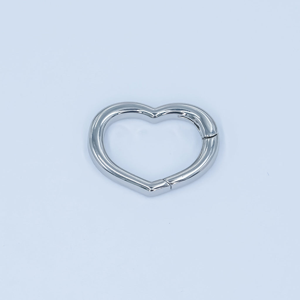 24K Gold plated 14.8mm Minimalist Heart Push Gate Finding in Gold & Silver | Z1136