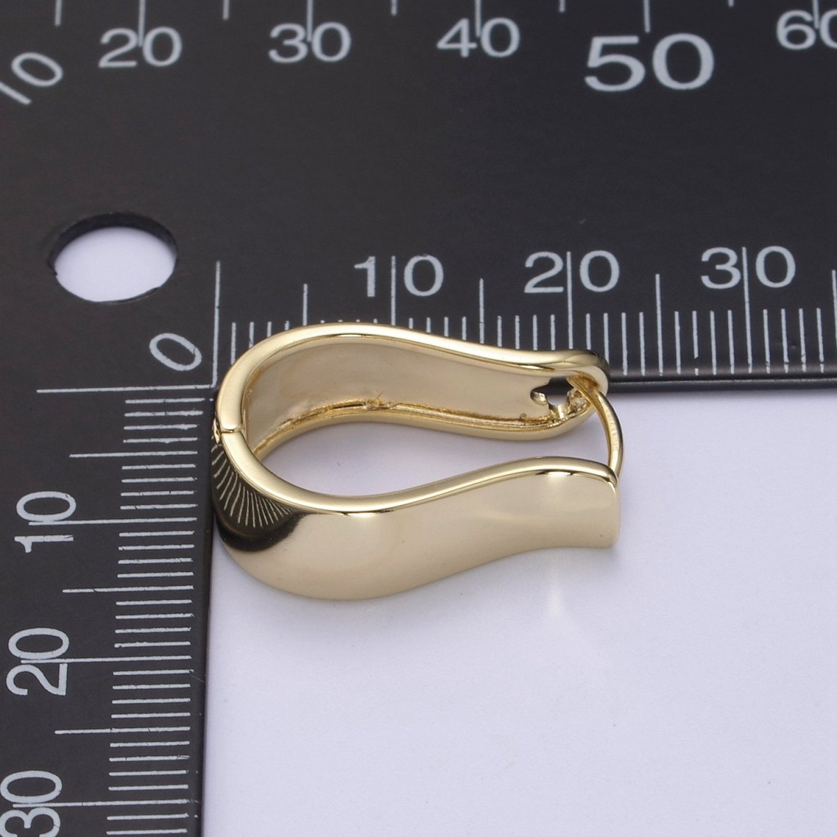 Bold Horseshoe Hoops, Lightweight Gold Oval Hoops, Minimalist Oval Hoops, Simple Gold Oval Hoops, Gold Geometrical Hoops Gold plated T-291 - DLUXCA
