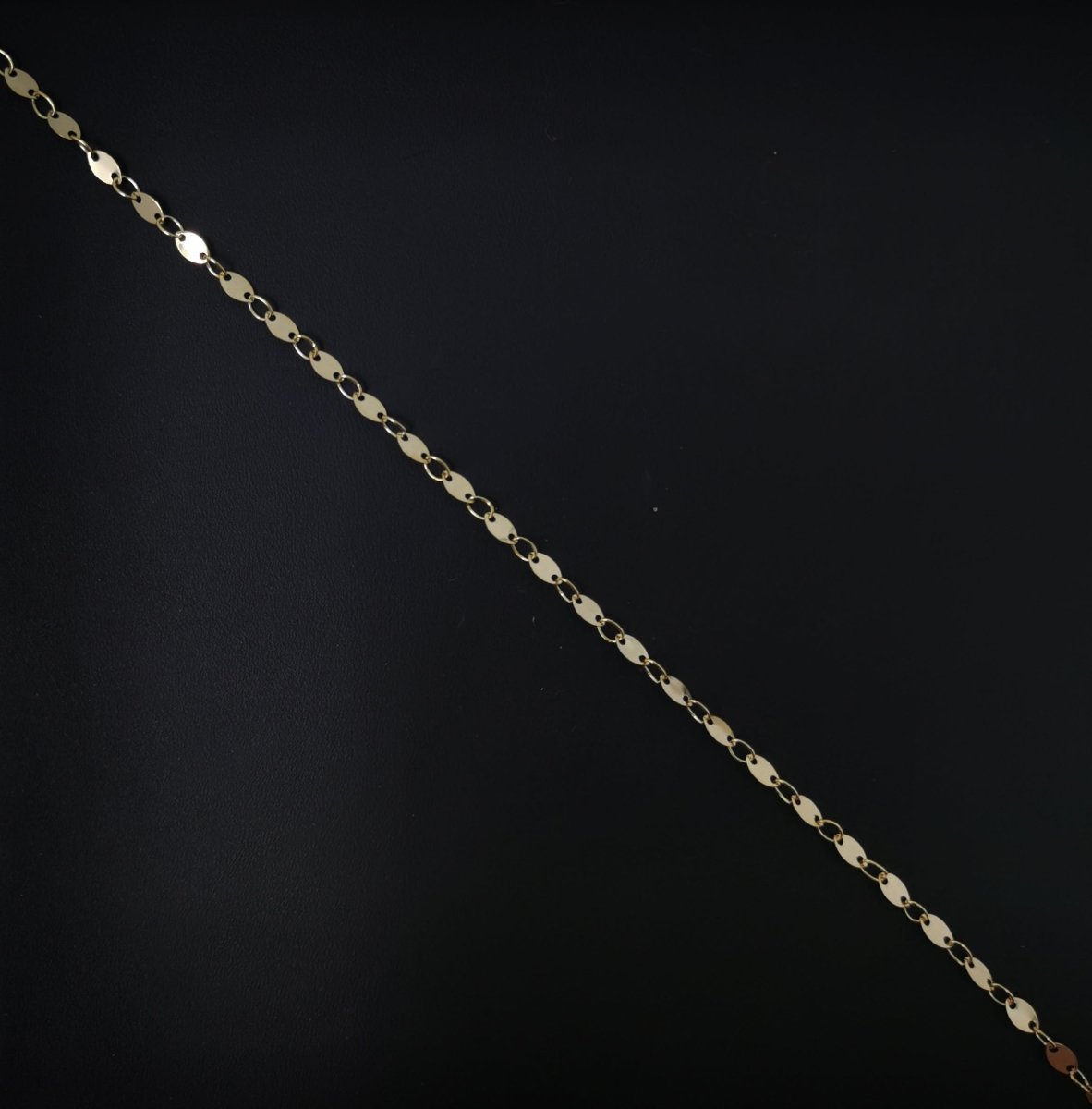 Circle Charm 16K Gold Chain by Yard, Round Disc Charm Chain, Wholesale Bulk Roll Chain for Jewelry Making, DESIGNED Chain | ROLL-027 Clearance Pricing - DLUXCA