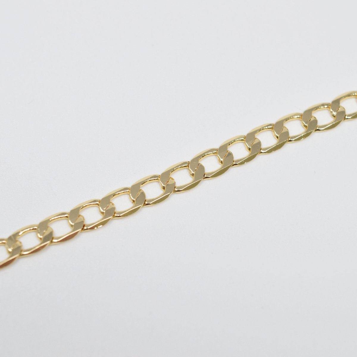 Clearance Pricing BLOWOUT 16K Gold plated 4.4X6.7mm Cuban CURB Chain by Yard, Roll Chain for Jewelry Making, Thickness 0.6mm, Curb For Necklace Bracelet Anklet Component Supply | ROLL-432 - DLUXCA
