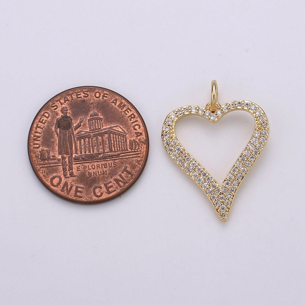 Dainty Gold plated Crystal Heart Char D-789 - DLUXCA