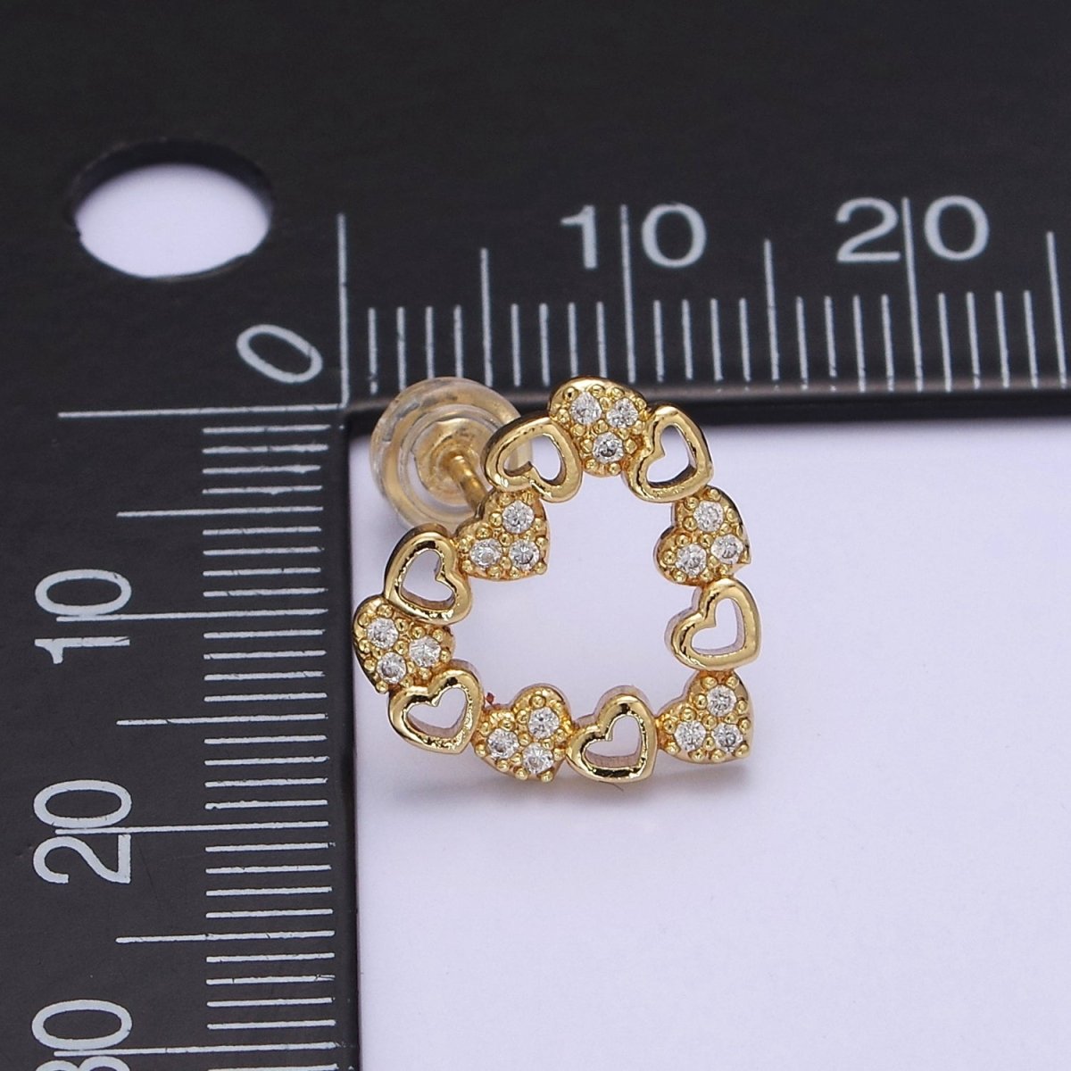Dainty Gold Heart Stud Earrings Minimalist Delicate Earring 18K Gold plated Stud Earring V-120 - DLUXCA
