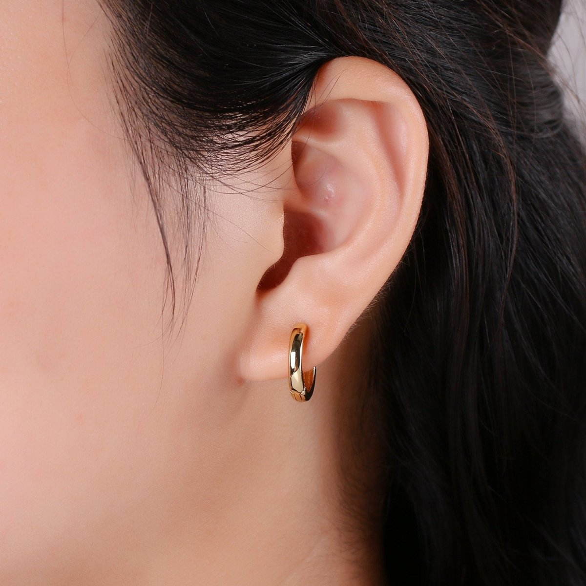 Dainty Hypoallergenic Cartilage Earrings Tiny Hoop Earrings 14K Gold plated Hoop Tiny Hoop Earrings Small Huggie Minimalist Dainty Hoops for Gift idea Q-186 Q-224 Q-494 - DLUXCA