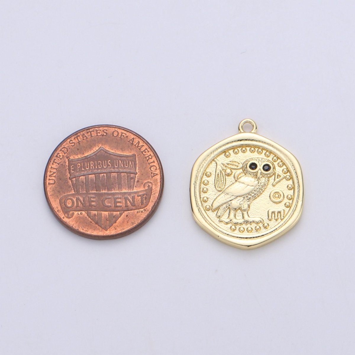 Dainty Owl Medallion Coin Pendant Gold plated Round Owl Charm Owl Medallion Bird Pendant Charms 22x18mm C-909 - DLUXCA