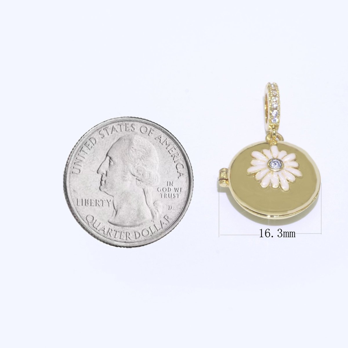 Flower Gold plated Round Pendants J-864