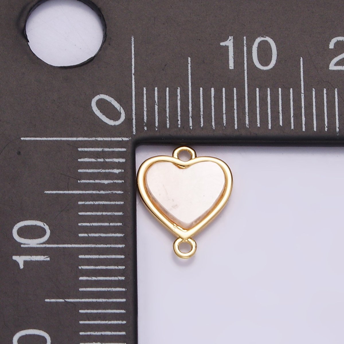 Gold plated 10.5mm Sideway Heart Shell Pearl Minimalist Bezel Connector G-702 - DLUXCA