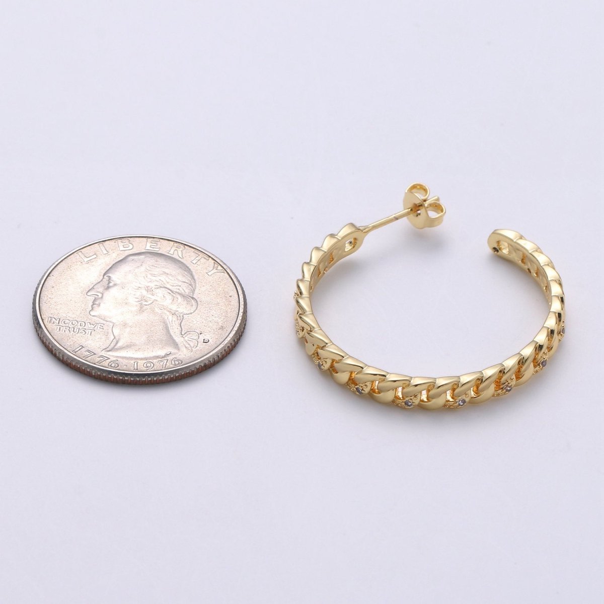 Gold plated Curb Chain Link 30mm C Shaped Hoop Stud Earrings in Gold & Silver Q-191 Q-192