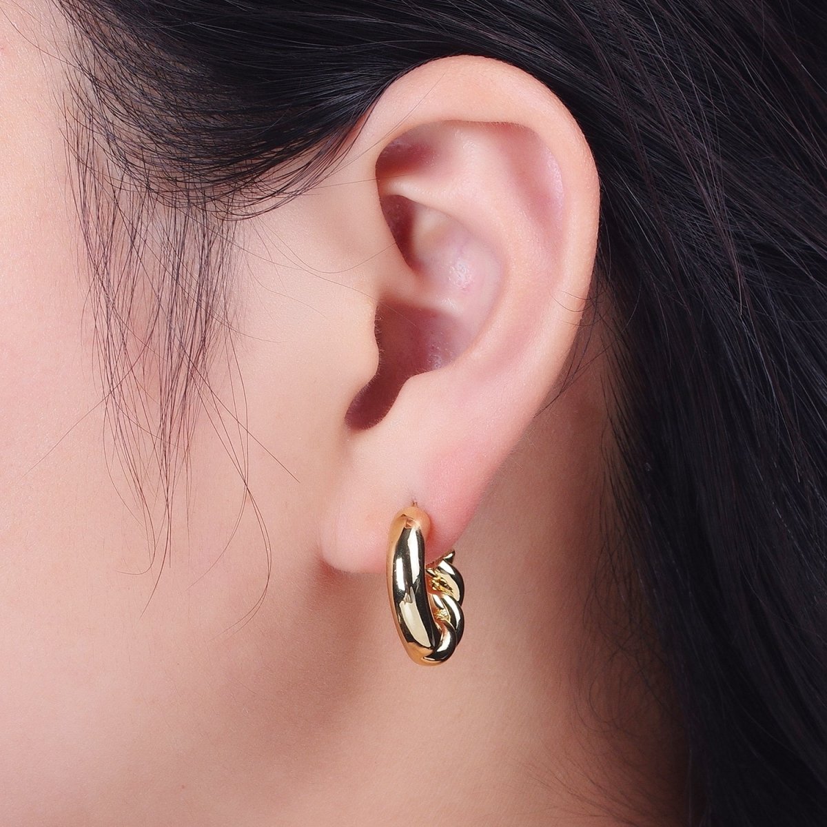 Gold plated Half Twist Croissant Gold / Silver 20mm C Shaped Hoops Stud Earrings | AD-108 AD-109