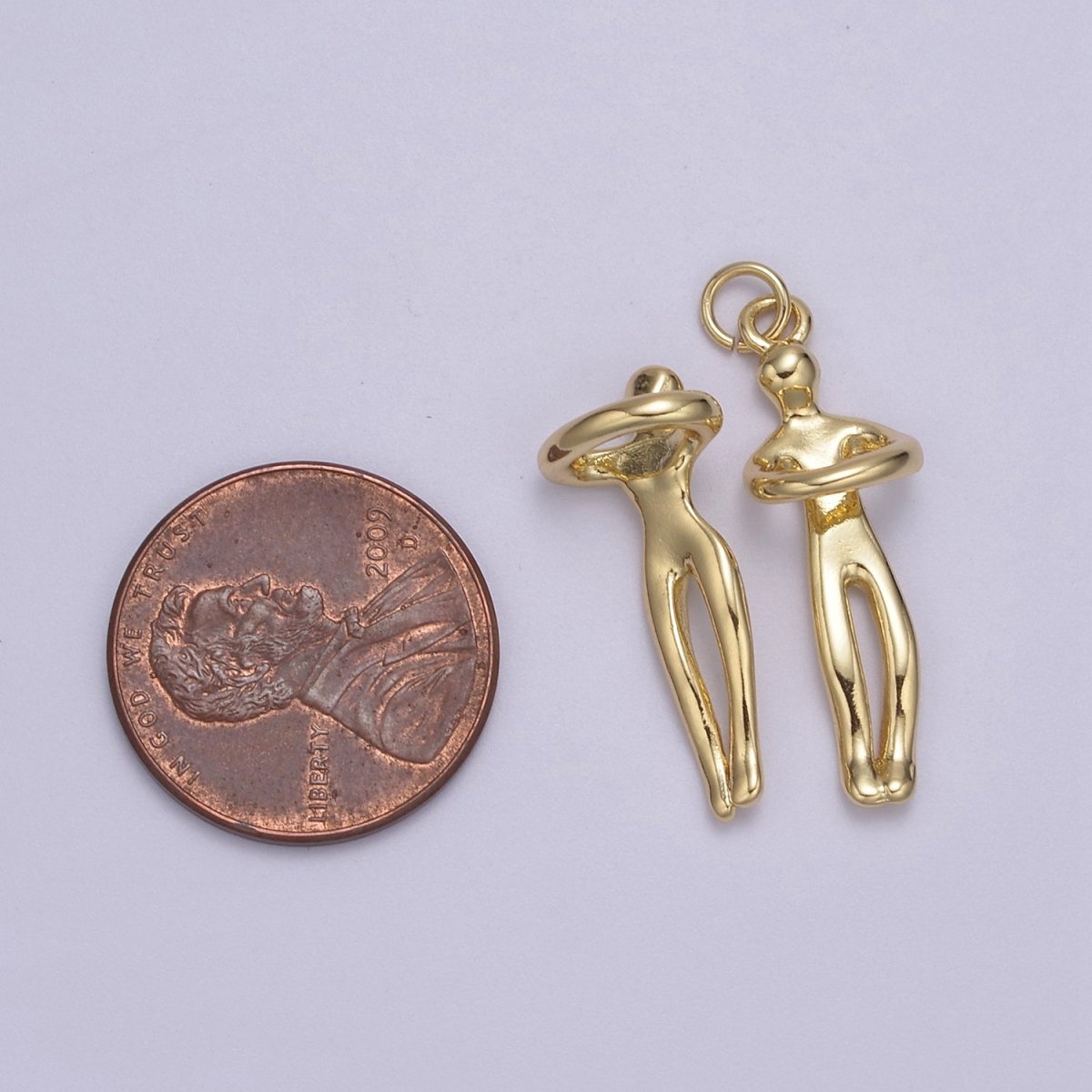 Gold plated Hugging Couple Charm Soulmate Necklace Pendant for Valentine Eternal Love Gift, Wedding Anniversary Gift H-832 N-448 - DLUXCA