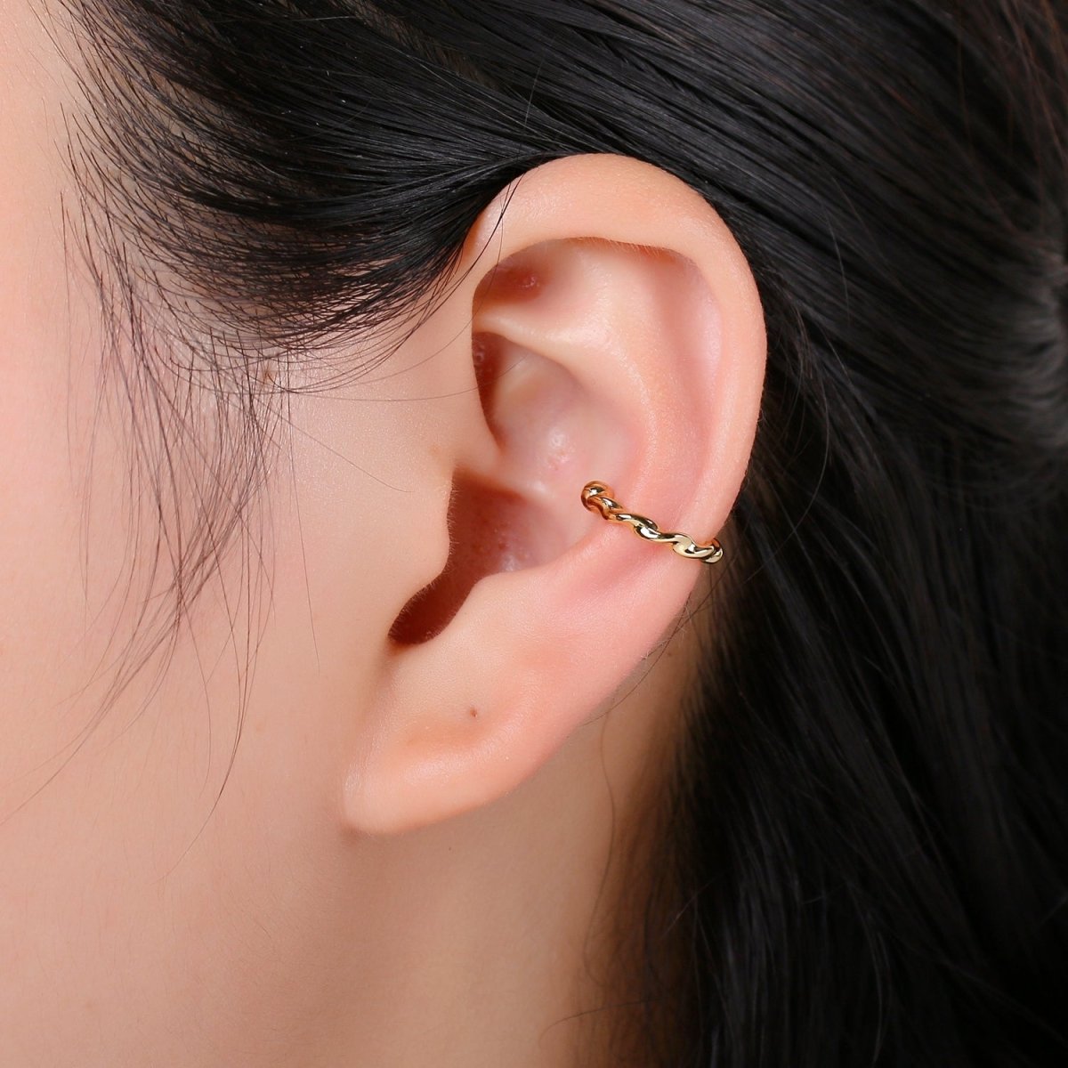 Gold plated Simple Twist Earcuffs - AI-094 - DLUXCA
