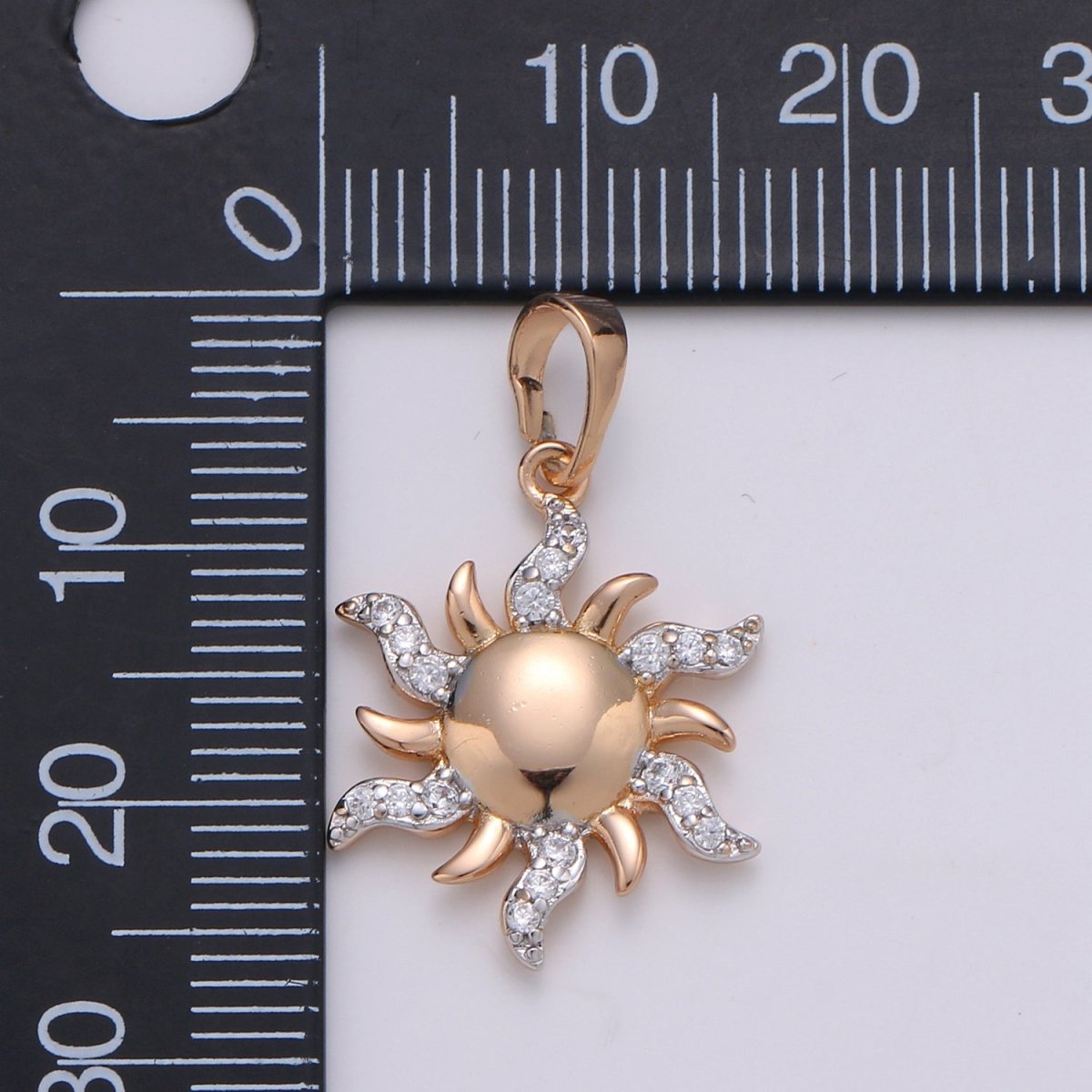 Gold plated Sun Pendants J-093 - DLUXCA