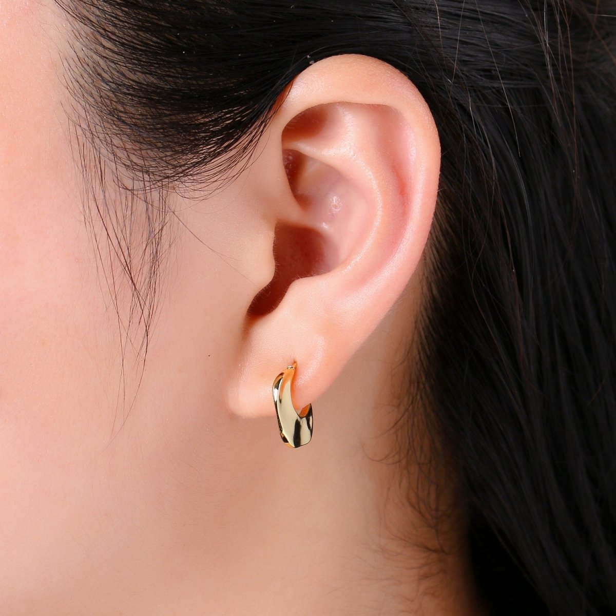 Gold Hammered Hoop Earrings Gold plated Hammered Earrings, Textured Hoop Earrings, Vintage Style, Gold Minimalist Earrings Q-287 - DLUXCA