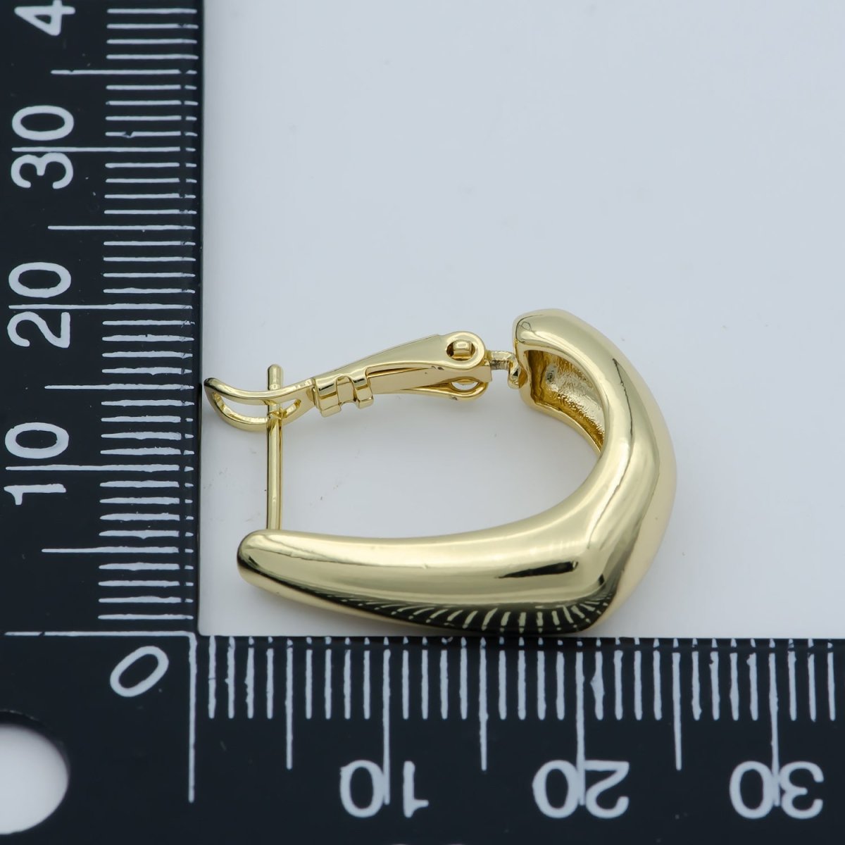 Golden L Letter Shape Huggies Earrings, Gold plated Alphabet Geometric Daily Wear Earring Jewelry P-258 - DLUXCA