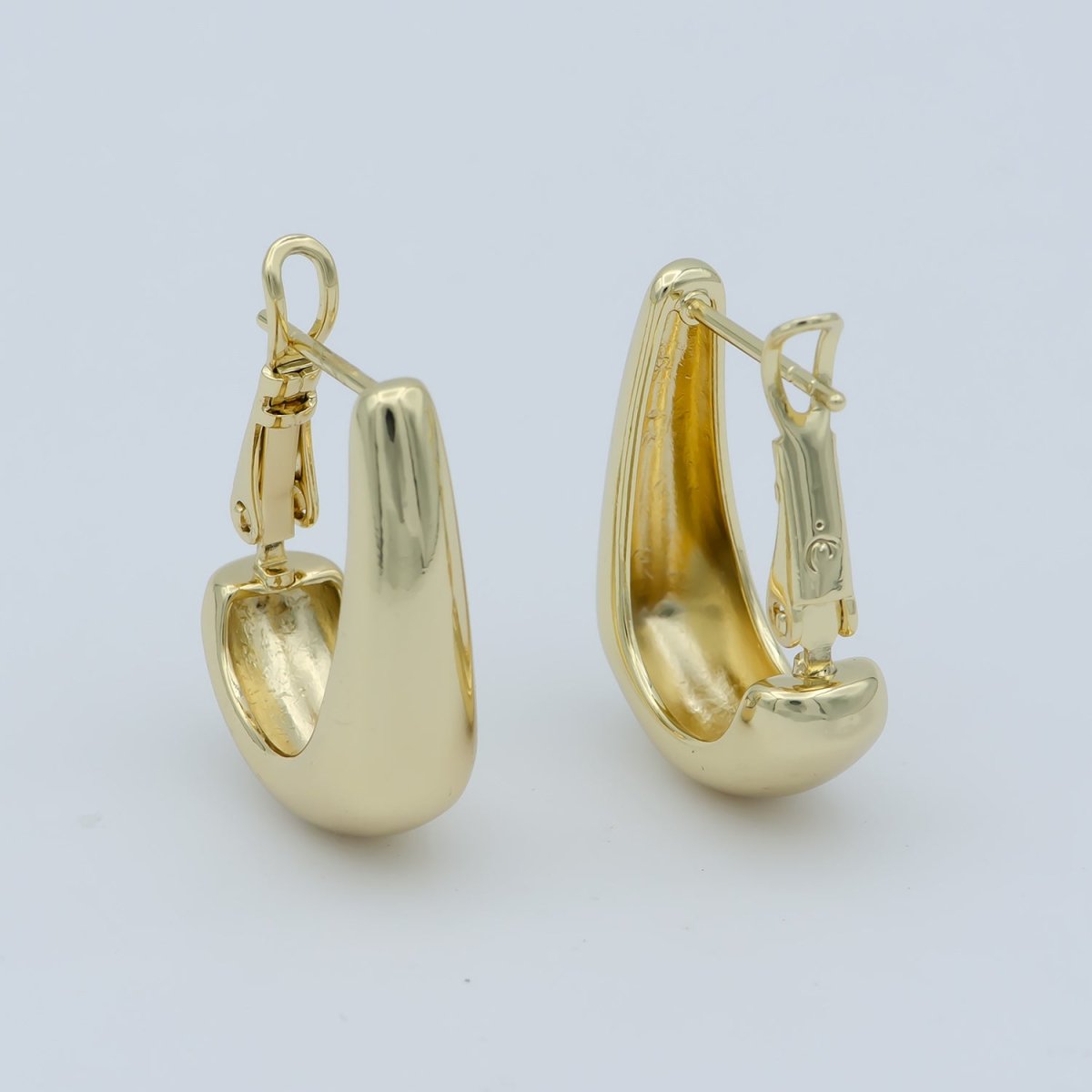 Golden L Letter Shape Huggies Earrings, Gold plated Alphabet Geometric Daily Wear Earring Jewelry P-258 - DLUXCA