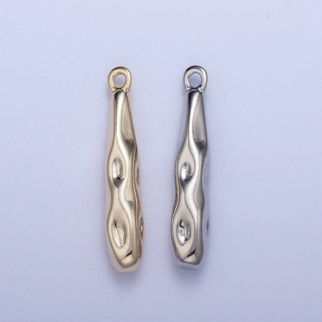 Hammered Long Club Abstract Geometric Charm in Gold & Silver | X-700 X-701