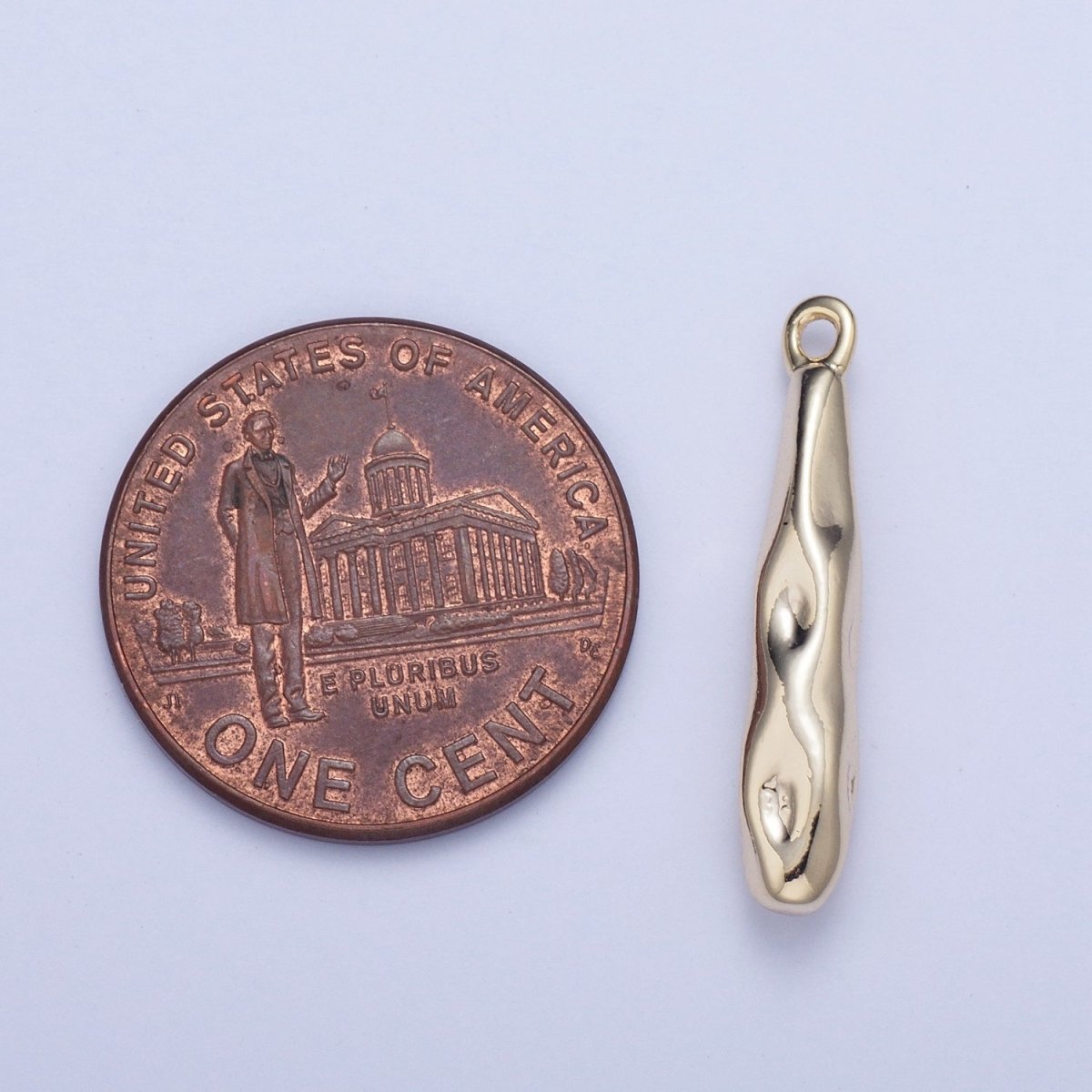 Hammered Long Club Abstract Geometric Charm in Gold & Silver | X-700 X-701