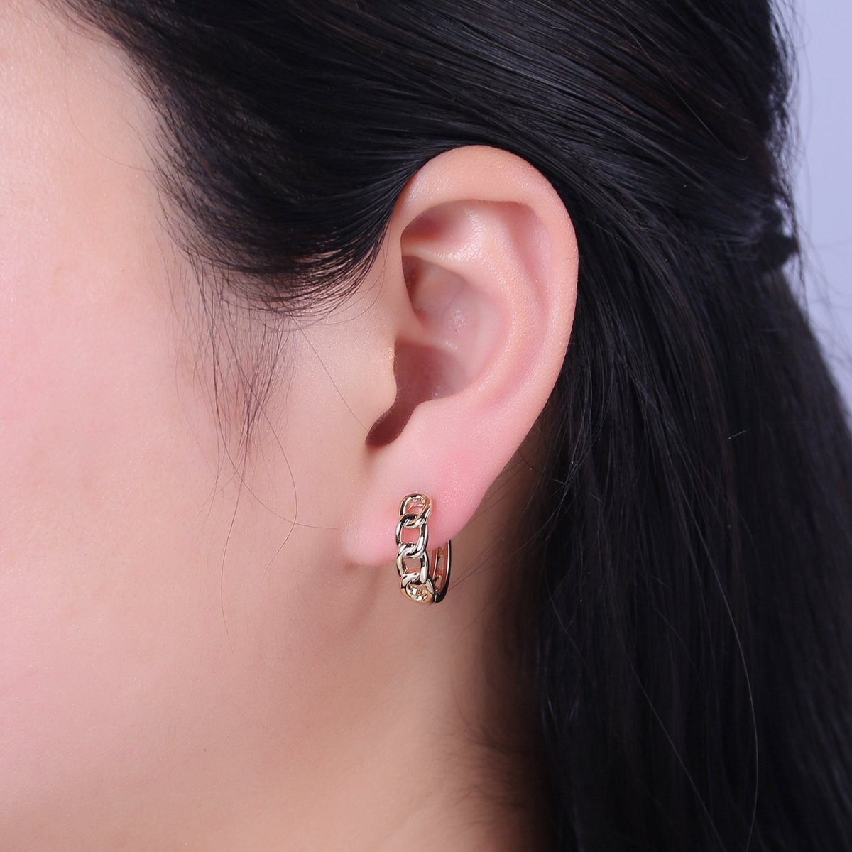 Medium Curb Chain Link Hoop Earring in 14k Gold plated Jewelry Everyday Earring V-151 - DLUXCA