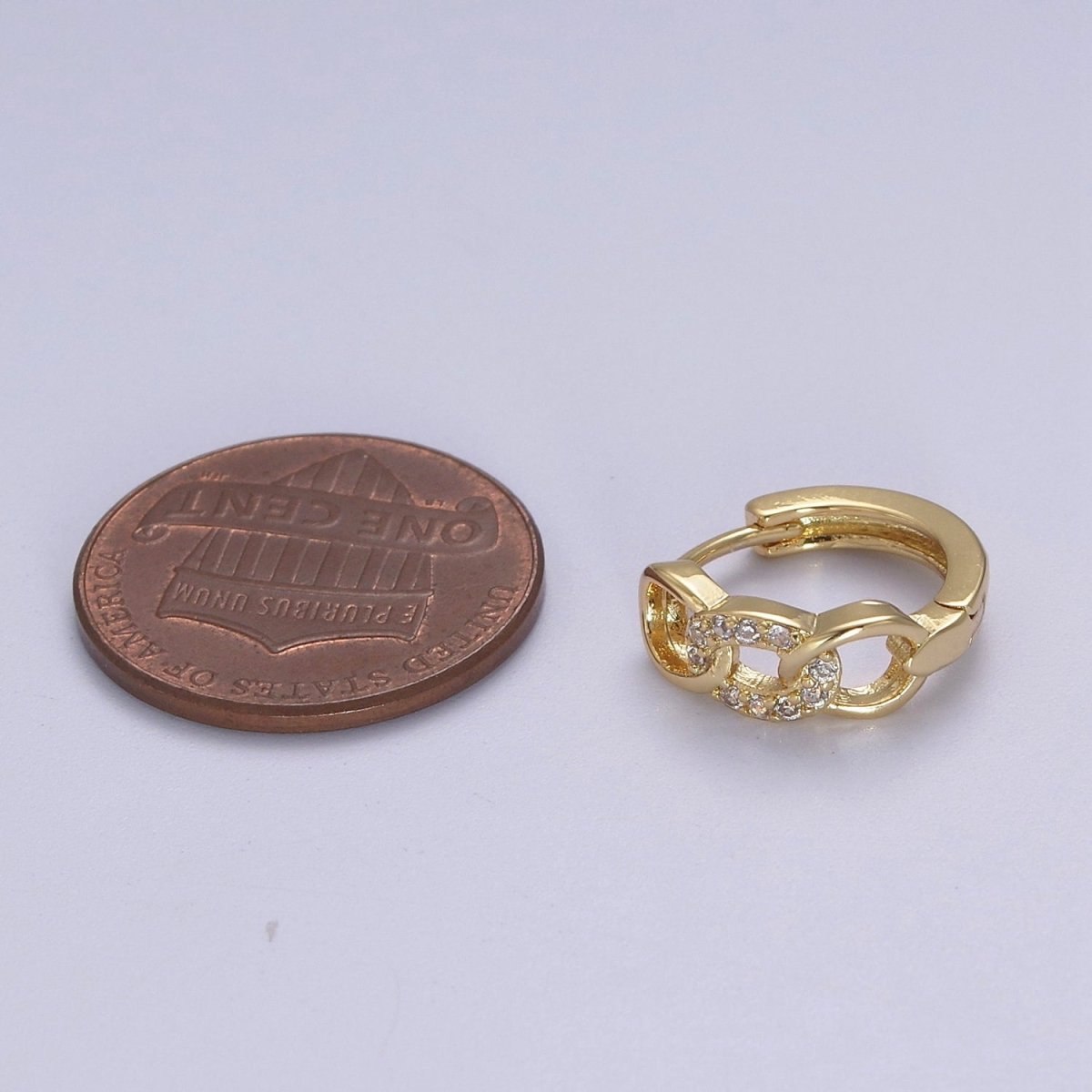 Mini chain link huggie hoop earrings in gold Cartilage earrings • 12mm Tragus hoops • Dainty gold hoop T-366 - DLUXCA
