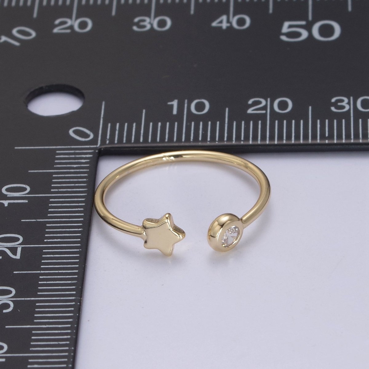 Minimalist Crystal Zirconia CZ, 16K Gold plated Geometric Star Open Open Adjustable Ring U-344 - DLUXCA