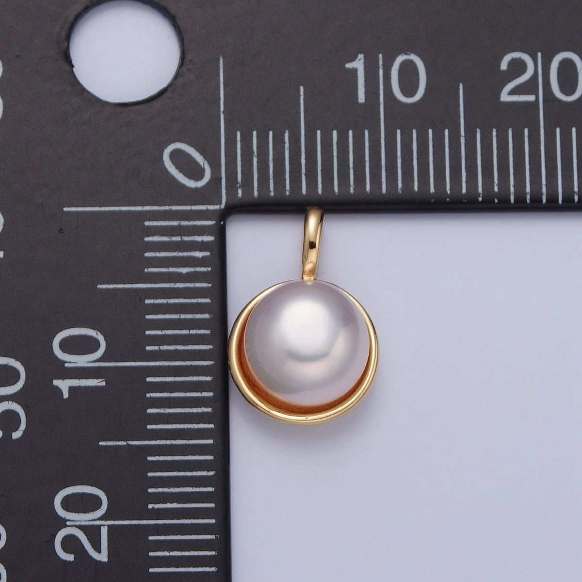 OS 24K Gold plated Round Shell Pearl Pendant Charm For Necklace Making H-683 - DLUXCA