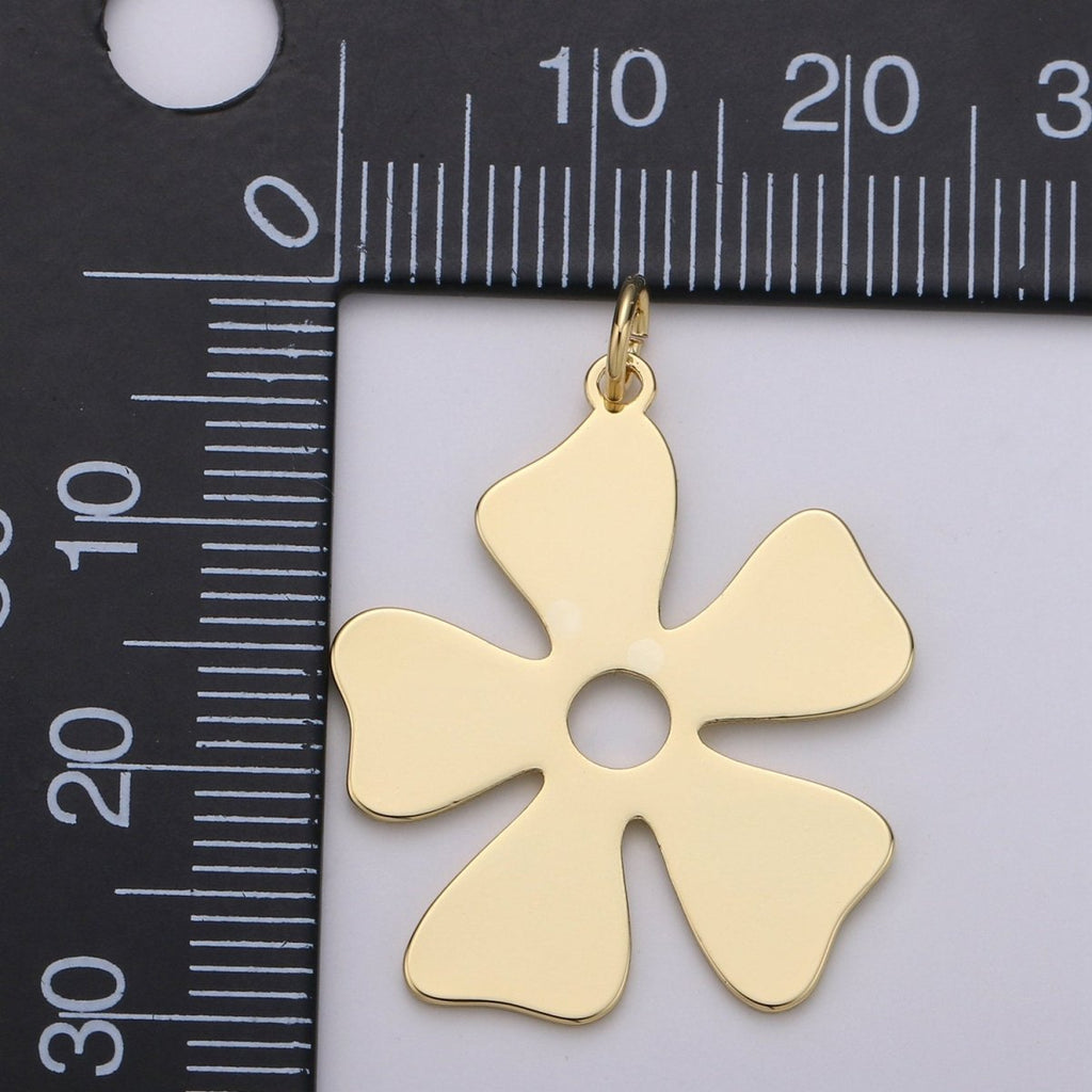 Shamrock Charm 24k Gold plated Shamrock Celtic Four Leaf Clover Lucky Charm, 22x30mm for Necklace Earring Bracelet Jewelry Making D-489 - DLUXCA