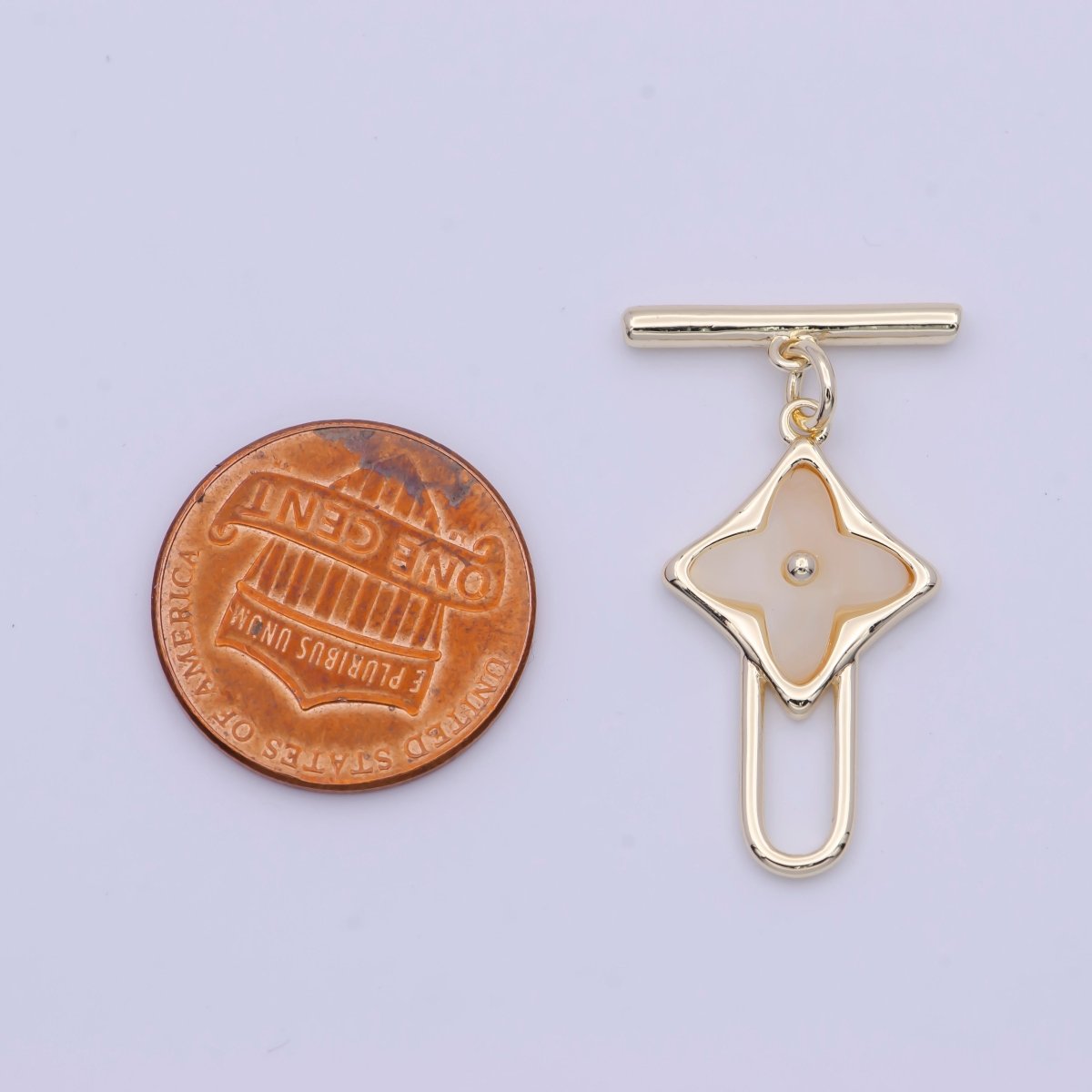 Shell Clover Toggle Clasps Gold Closure Findings Lucky Jewelry Supply L-909 - DLUXCA
