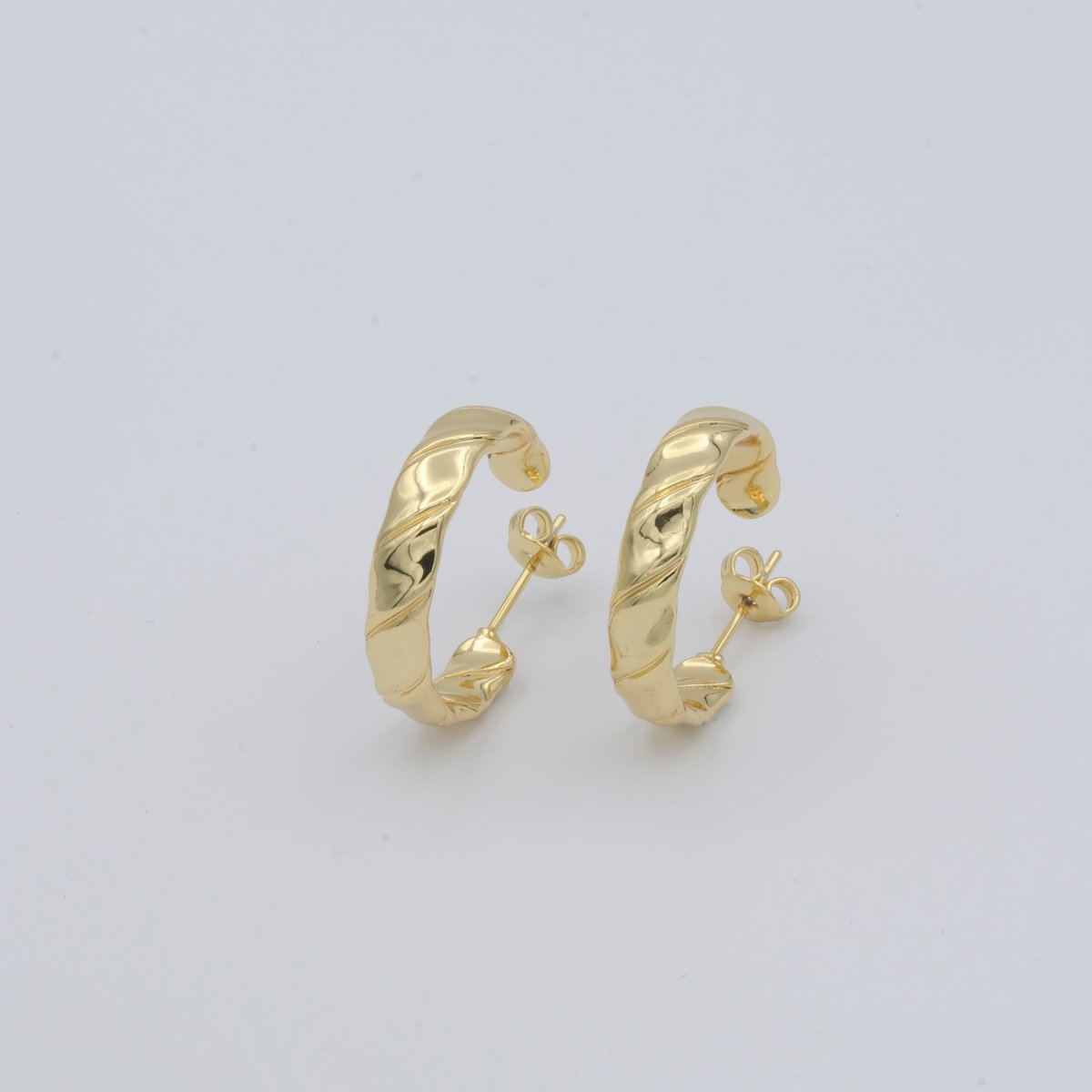 Simple Golden C Shaped Thin Plate Huggies Earrings, Plain Gold plated Simple Design Geometric Shape Daily Wear Earring Jewelry P-124 - DLUXCA