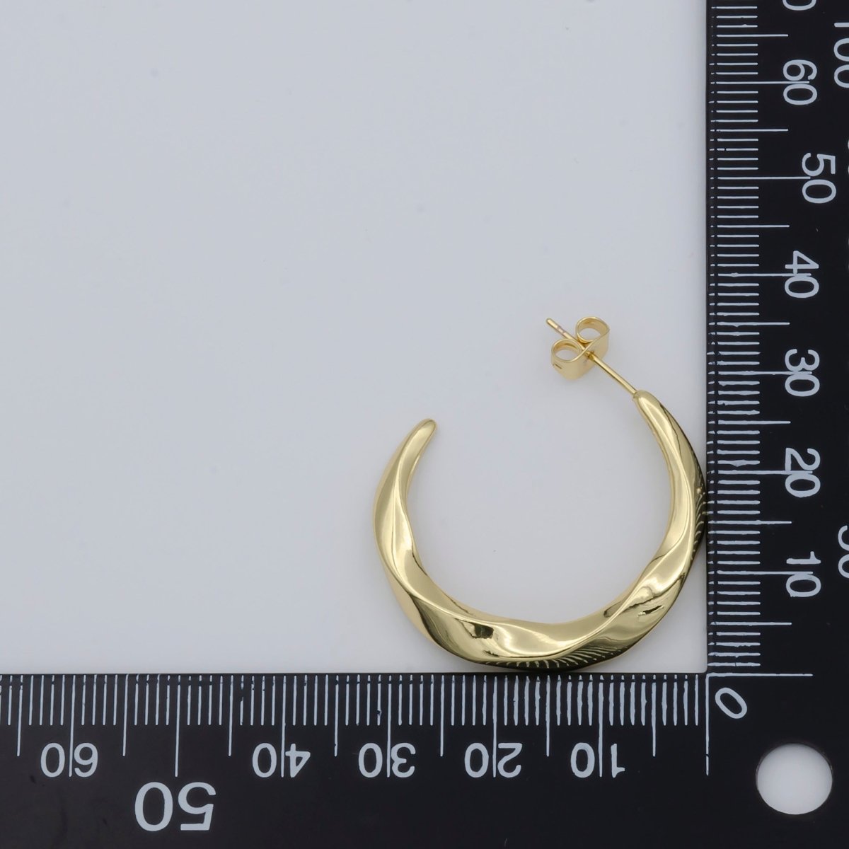 Simple Golden Crescent Model Huggies Earrings, Plain Gold plated Nature Night Object Formal/Casual Daily Wear Earring Jewelry P-117 - DLUXCA