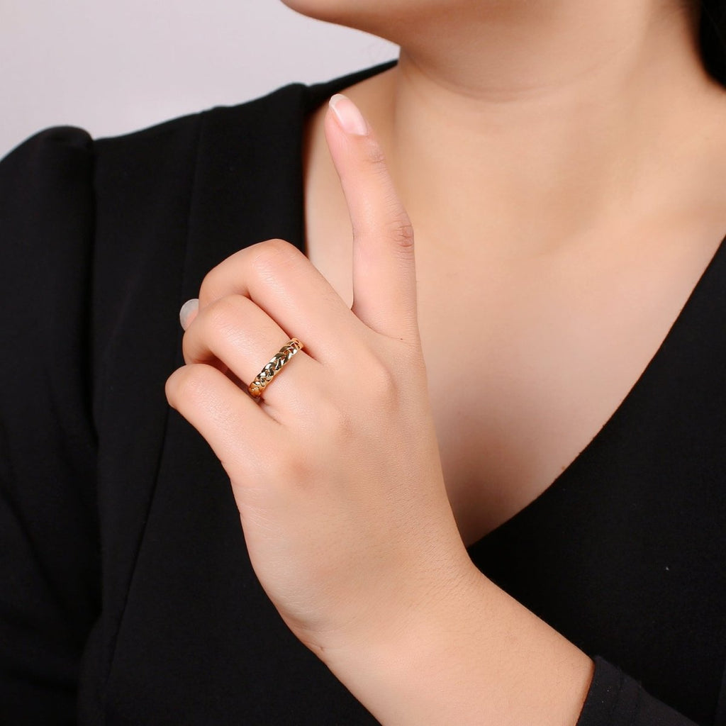 Simple Minimalist Braided Chain Gold plated Adjustable Ring R-234 - DLUXCA