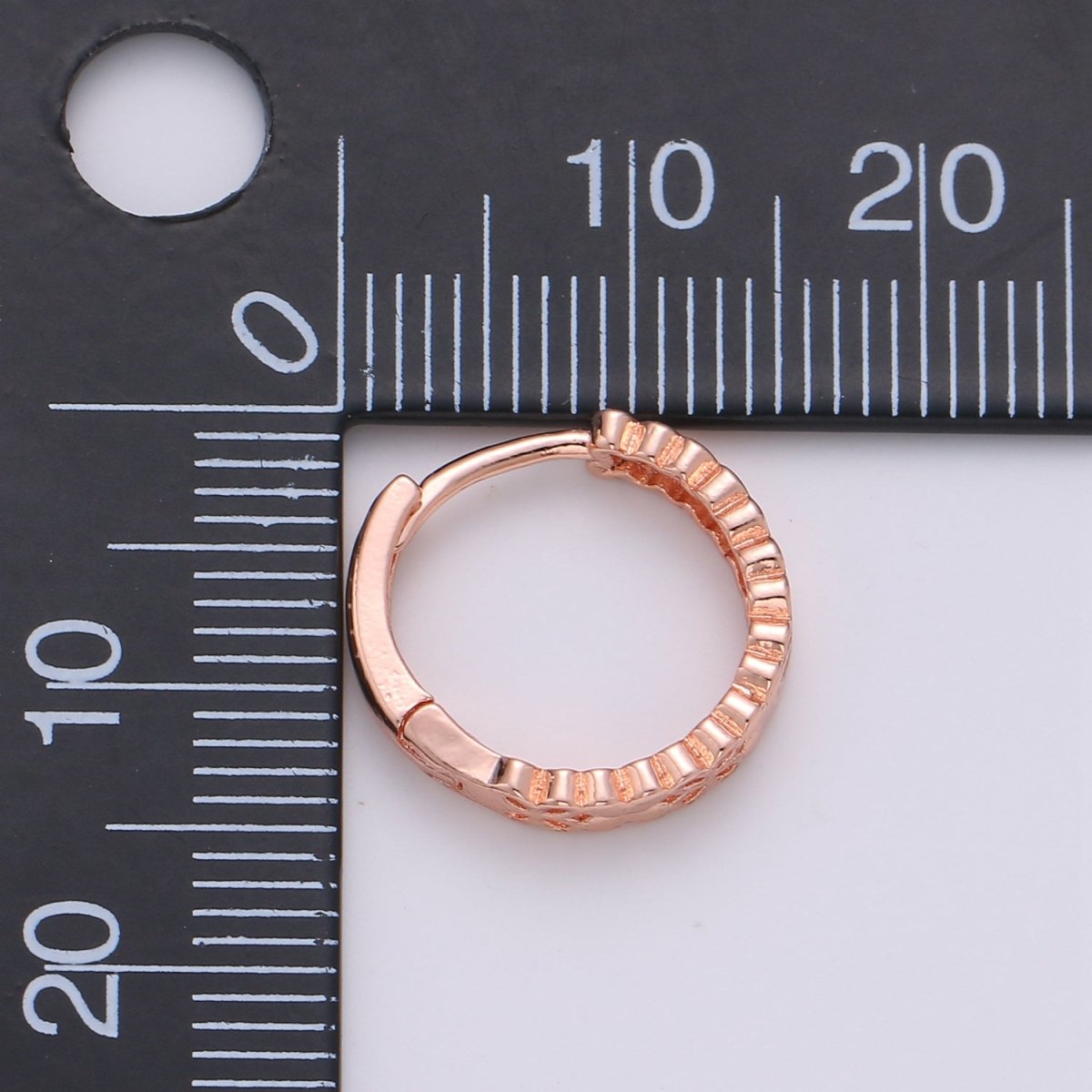 Simple Minimalist Gold plated Huggies K-662-K-664 - DLUXCA