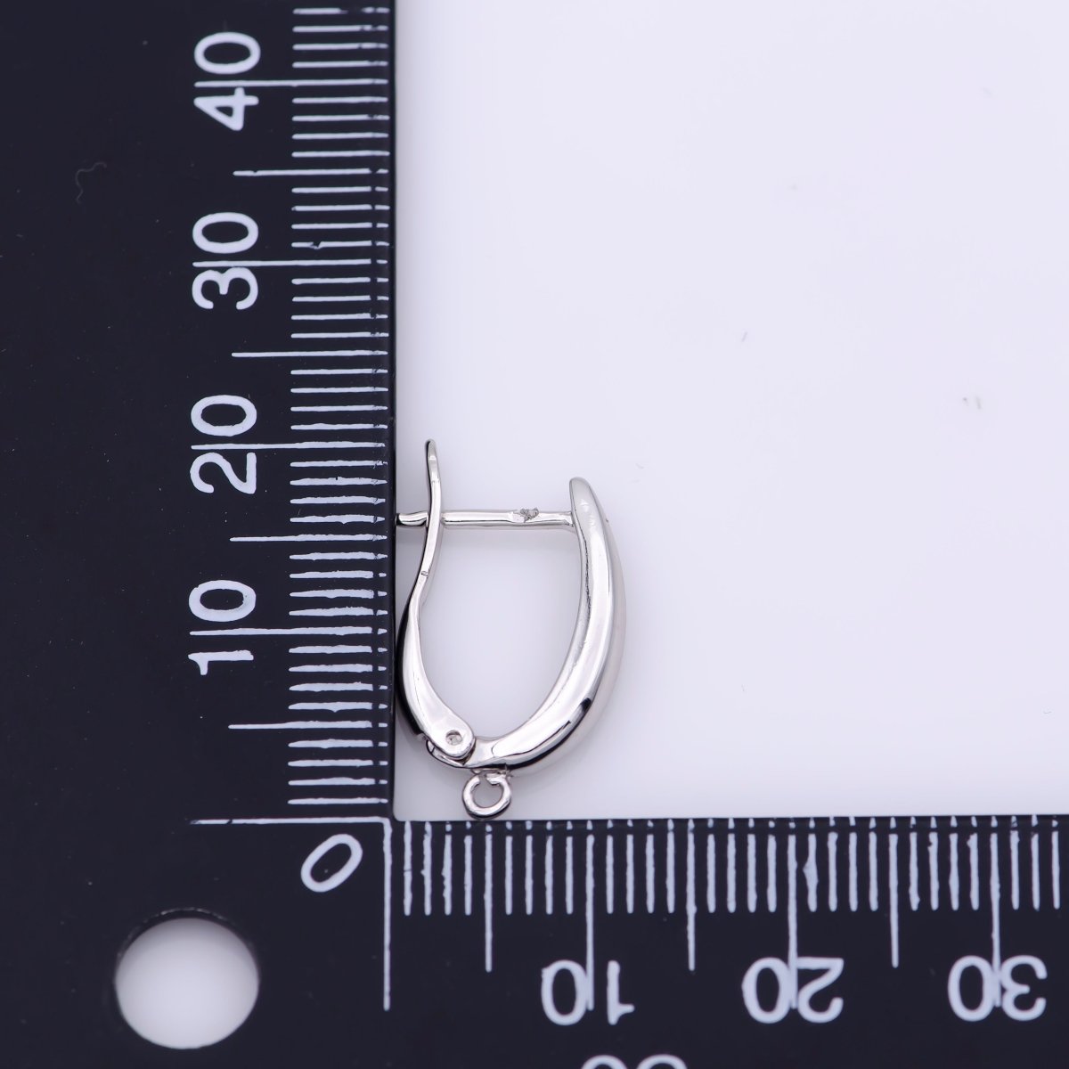 White Gold plated 20mm Minimalist Open Loop English Lock Hoop Earrings Findings | Z846 - DLUXCA